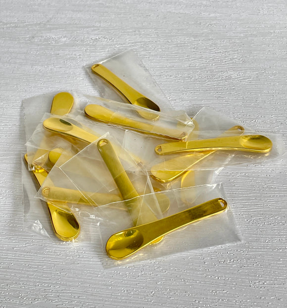 Cosmetic Accessories & Raw Materials